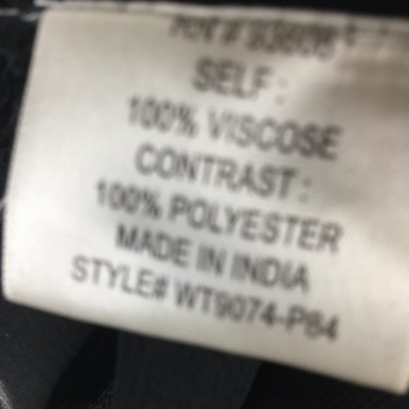 Willow & Clay Large V Neck Chevron Tunic - Picture 6 of 7